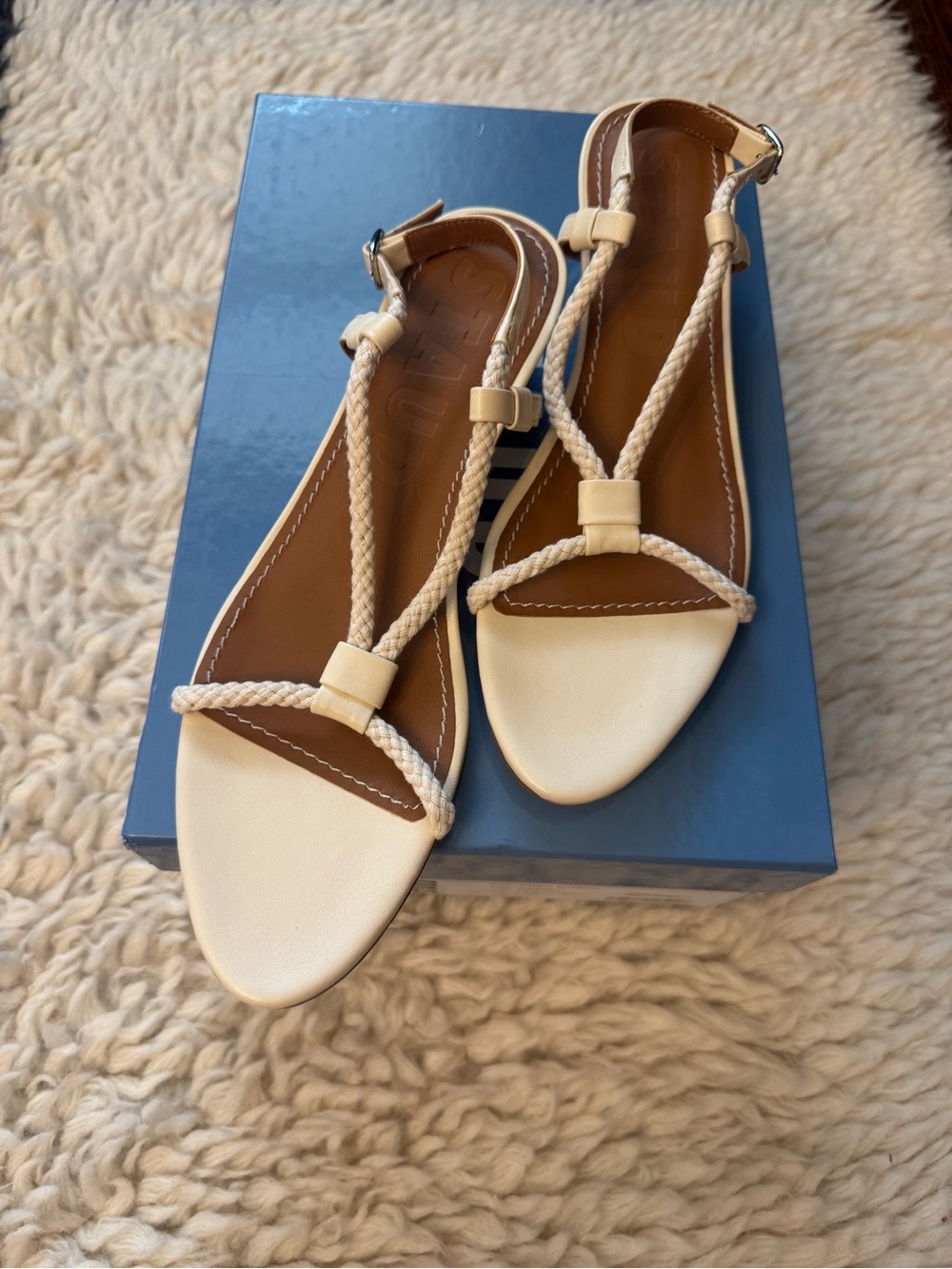 STAUD Cream T-Strap Low Heel Sandal Sz 38 - Picture 2 of 6